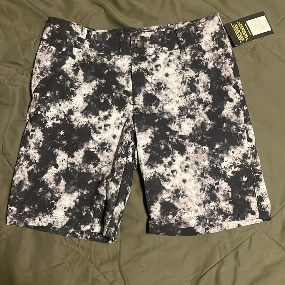 Art Class new with tags boys swim trunks 12
